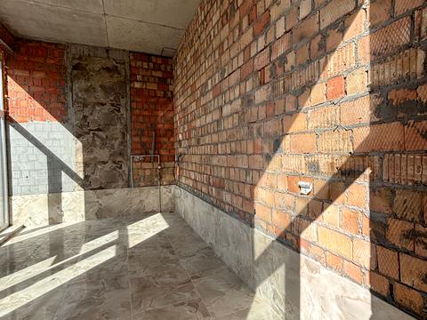 комерційна за адресою Університетська вул., 1л