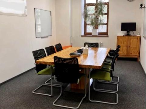 коммерческая по адресу Верхній Вал ул., 10