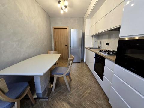 квартира за адресою Подільська вул., 10/3