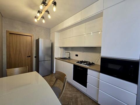 квартира за адресою Подільська вул., 10/3