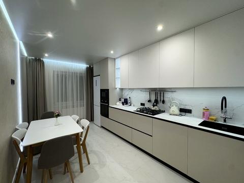 квартира за адресою Максима Залізняка вул., 1а