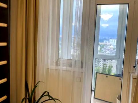 квартира за адресою Соборності просп. (Возз'єднання), 30-А