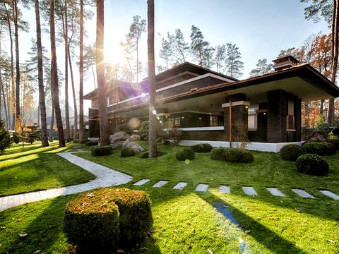 дом по адресу Революції Гідності