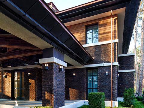 дом по адресу Революції Гідності