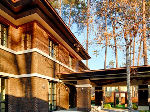 дом по адресу Революції Гідності