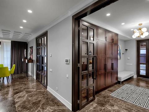 дом по адресу Революції Гідності