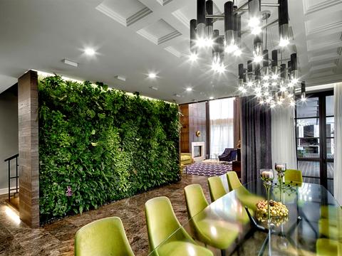 дом по адресу Революції Гідності