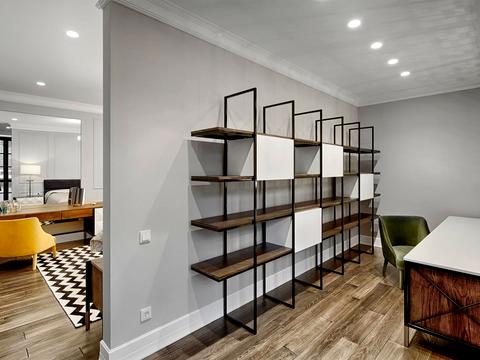 дом по адресу Революції Гідності