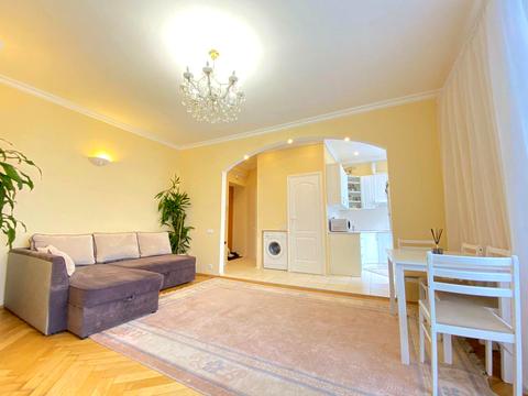 квартира за адресою Велика Васильківська вул. (Червоноармійська), 84