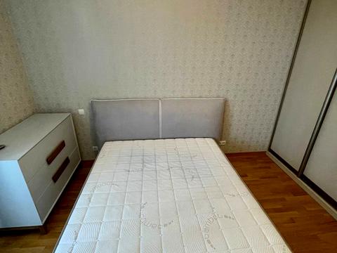 квартира за адресою Василя Тютюнника вул. (Анрі Барбюса), 52/1а