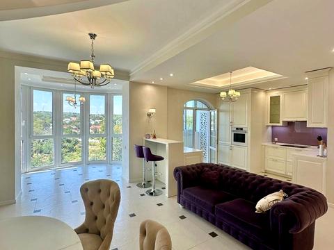 квартира по адресу Евпаторийская ул., 2б