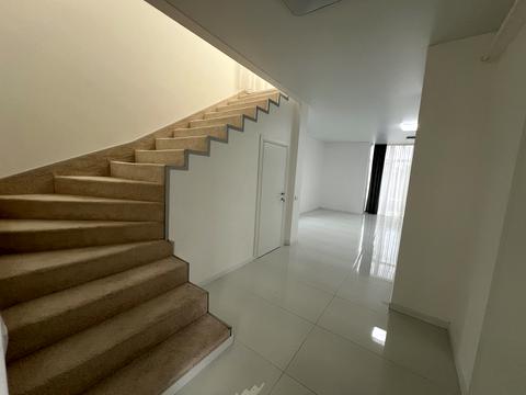 будинок за адресою Патона