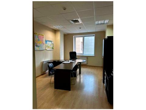 комерційна за адресою Юрія Шумського вул., 1