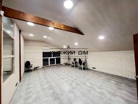 комерційна за адресою 192-га Садова вул., 192