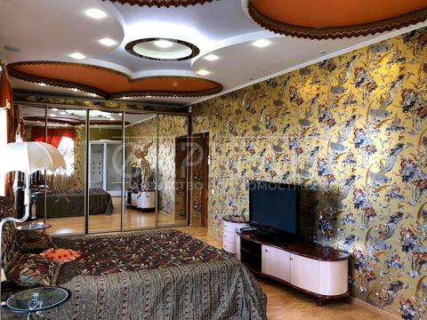 дом по адресу вул. Сергія Світославського