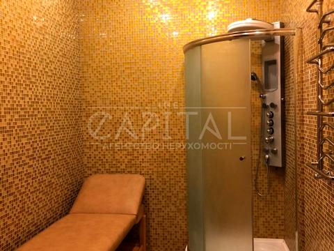 дом по адресу вул. Сергія Світославського