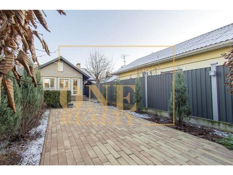 будинок за адресою Квітки Цісик вул. (Гамарника), 65