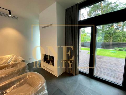 будинок за адресою Квітки Цісик вул. (Гамарника), 65