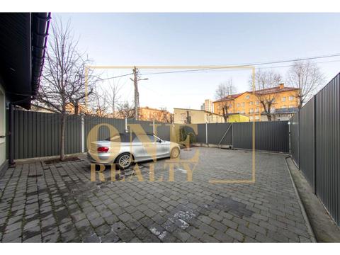 будинок за адресою Квітки Цісик вул. (Гамарника), 65