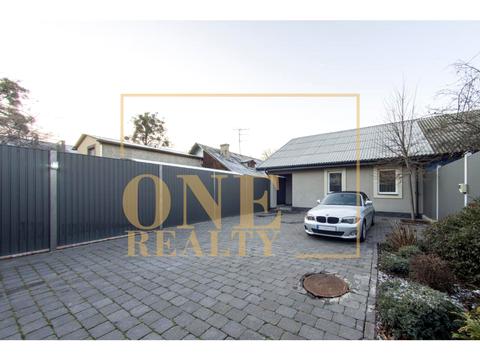 будинок за адресою Квітки Цісик вул. (Гамарника), 65