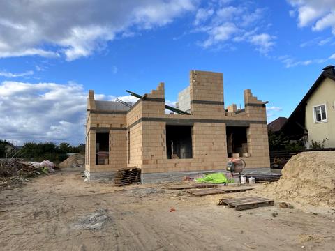 будинок за адресою Сім'ї Забарило вул.