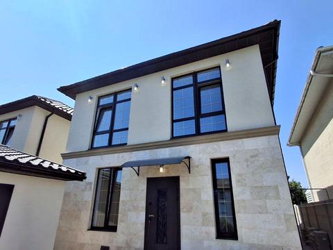 будинок за адресою Центральна вул.