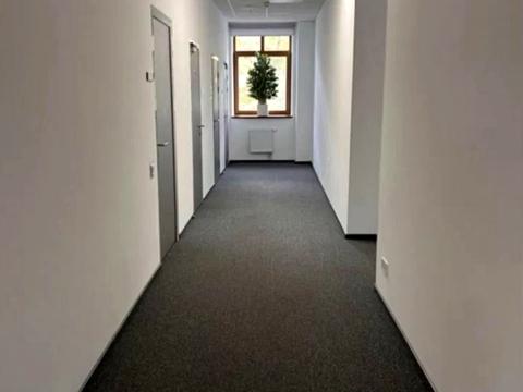 комерційна за адресою Верхній Вал вул., 10