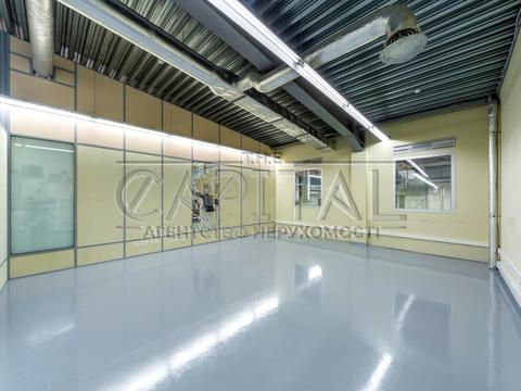 комерційна за адресою Петропавлівська вул., 4