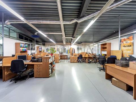 комерційна за адресою Петропавлівська вул., 4