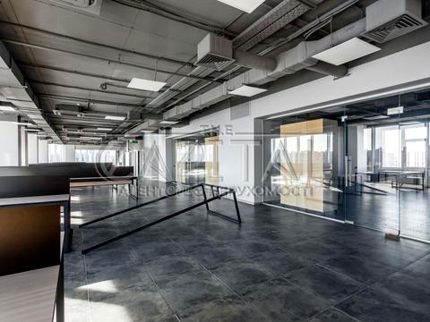 коммерческая по адресу Степана Бандеры просп. (Московський), 96