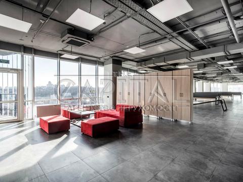 коммерческая по адресу Степана Бандеры просп. (Московський), 96