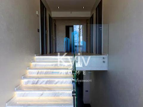 дом по адресу Ивана Руденко ул.