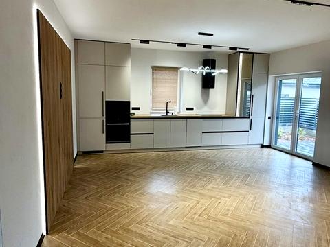 будинок за адресою Бориса Лятошинського вул. (1 Травня)