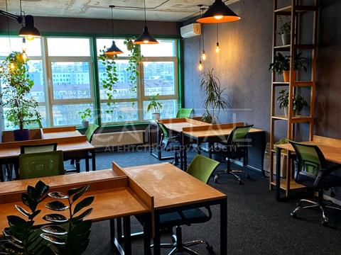 комерційна за адресою Кловський узвіз, 7а