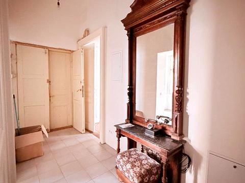 коммерческая по адресу Гетьмана Дорошенко ул. (Жовтневая), 38