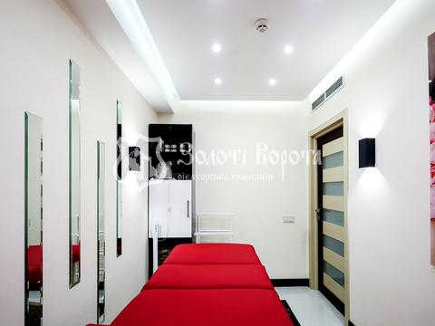 коммерческая по адресу Молодіжна ул., 12