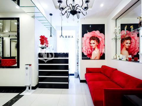 коммерческая по адресу Молодіжна ул., 12