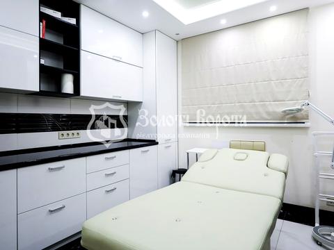 коммерческая по адресу Молодіжна ул., 12