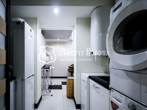 коммерческая по адресу Молодіжна ул., 12