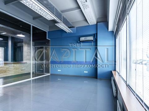 комерційна за адресою Миколи Закревського вул., 22