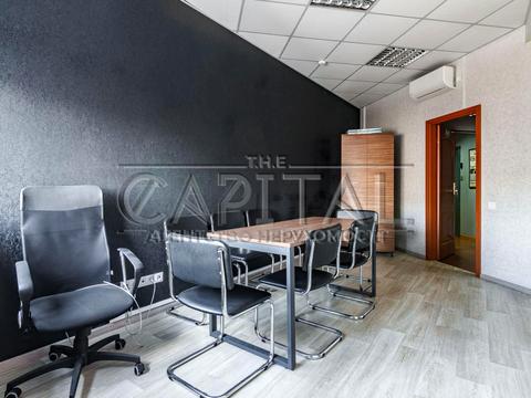 комерційна за адресою Миколи Закревського вул., 22