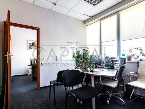 комерційна за адресою Миколи Закревського вул., 22