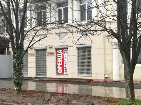 коммерческая по адресу Соборная пл. (Октябрьская), 1