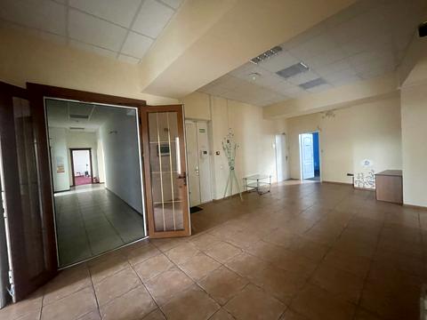 комерційна за адресою Фролівська вул., 1/6