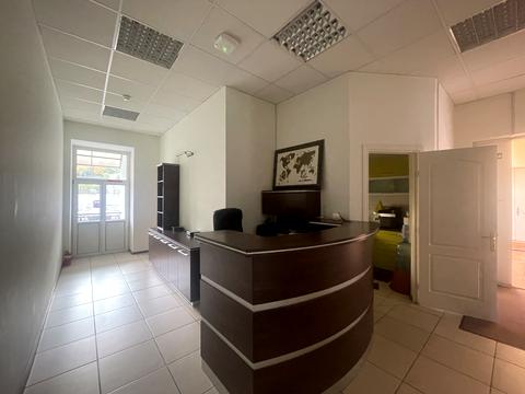 комерційна за адресою Фролівська вул., 1/6