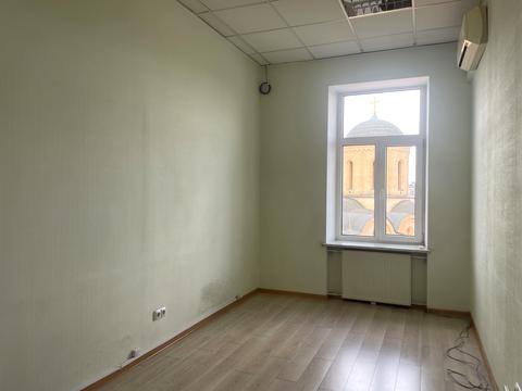 комерційна за адресою Фролівська вул., 1/6