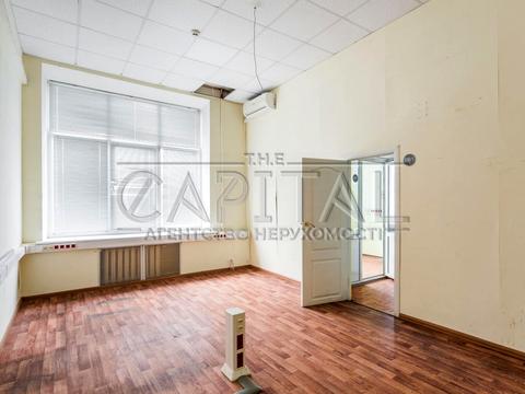 коммерческая по адресу Василя Макуха ул. (Івана Шевцова), 1