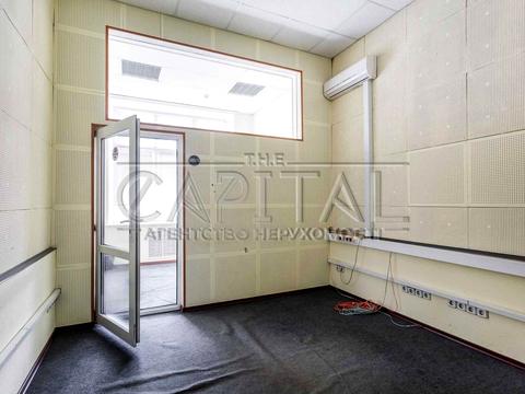 коммерческая по адресу Василя Макуха ул. (Івана Шевцова), 1