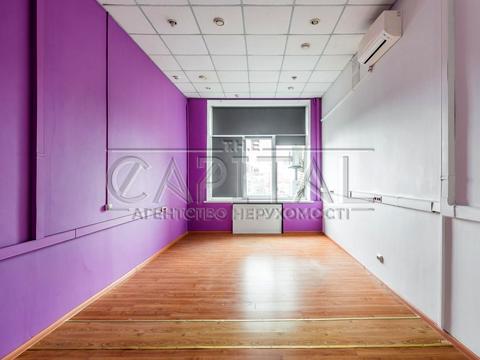 коммерческая по адресу Василя Макуха ул. (Івана Шевцова), 1