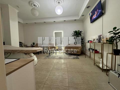 комерційна за адресою Кудрявський узвіз, 4